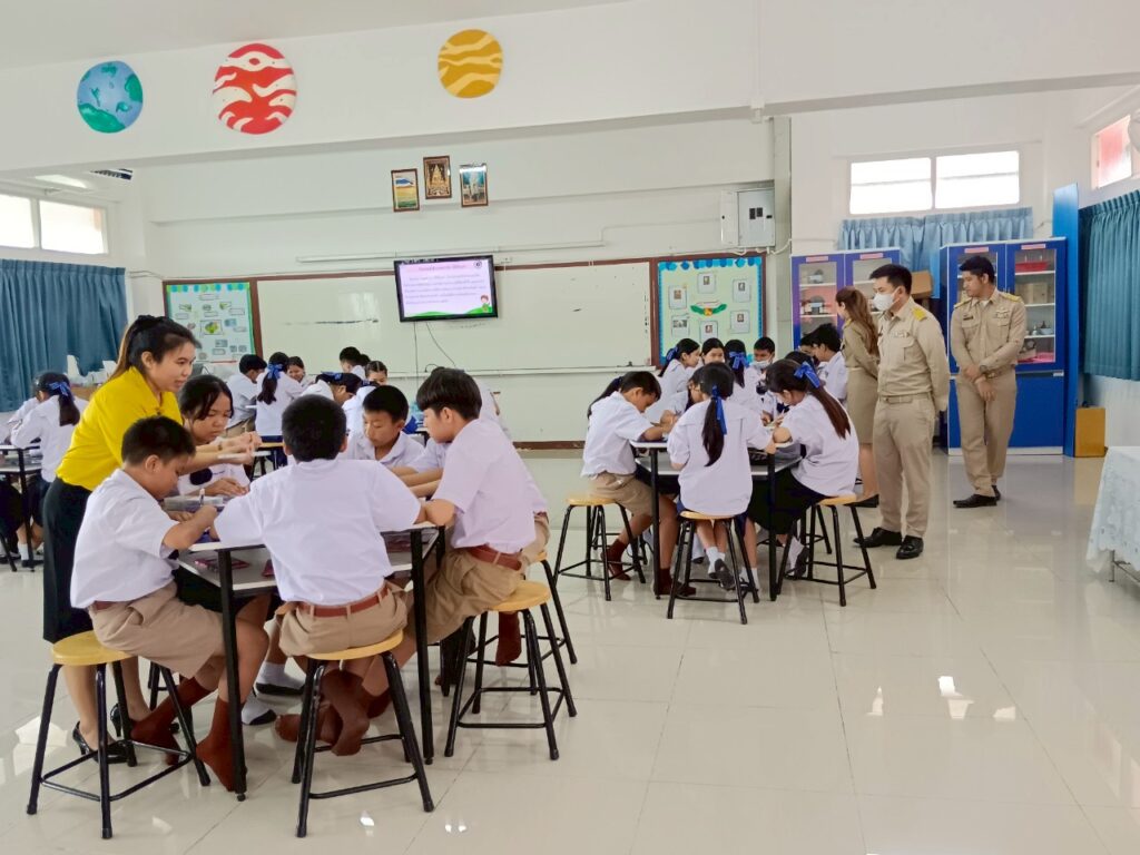 การนิเทศการจัดการเรียนการสอนวิทยาศาสตร์พลังสิบ