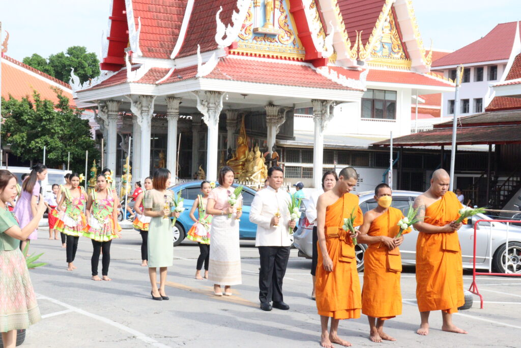 กิจกรรมวันอาสาฬหบูชาและเข้าพรรษา