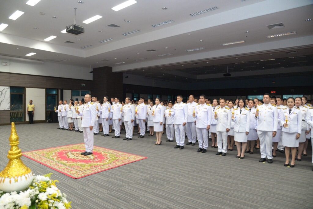 เข้าร่วมพิธีเฉลิมพระเกียรติพระบาทสมเด็จพระปรเมนทร รามาธิบดีศรีสินทรมหาวชิราลงกรณ พระวชิรเกล้าเจ้าอยู่หัว รัชกาลที่ 10