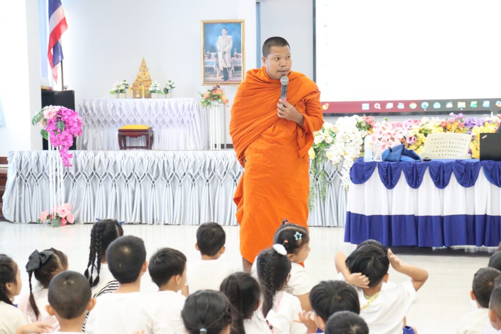 กิจกรรมเข้าค่ายพุทธบุตร ระดับชั้นอนุบาล 2 – 3