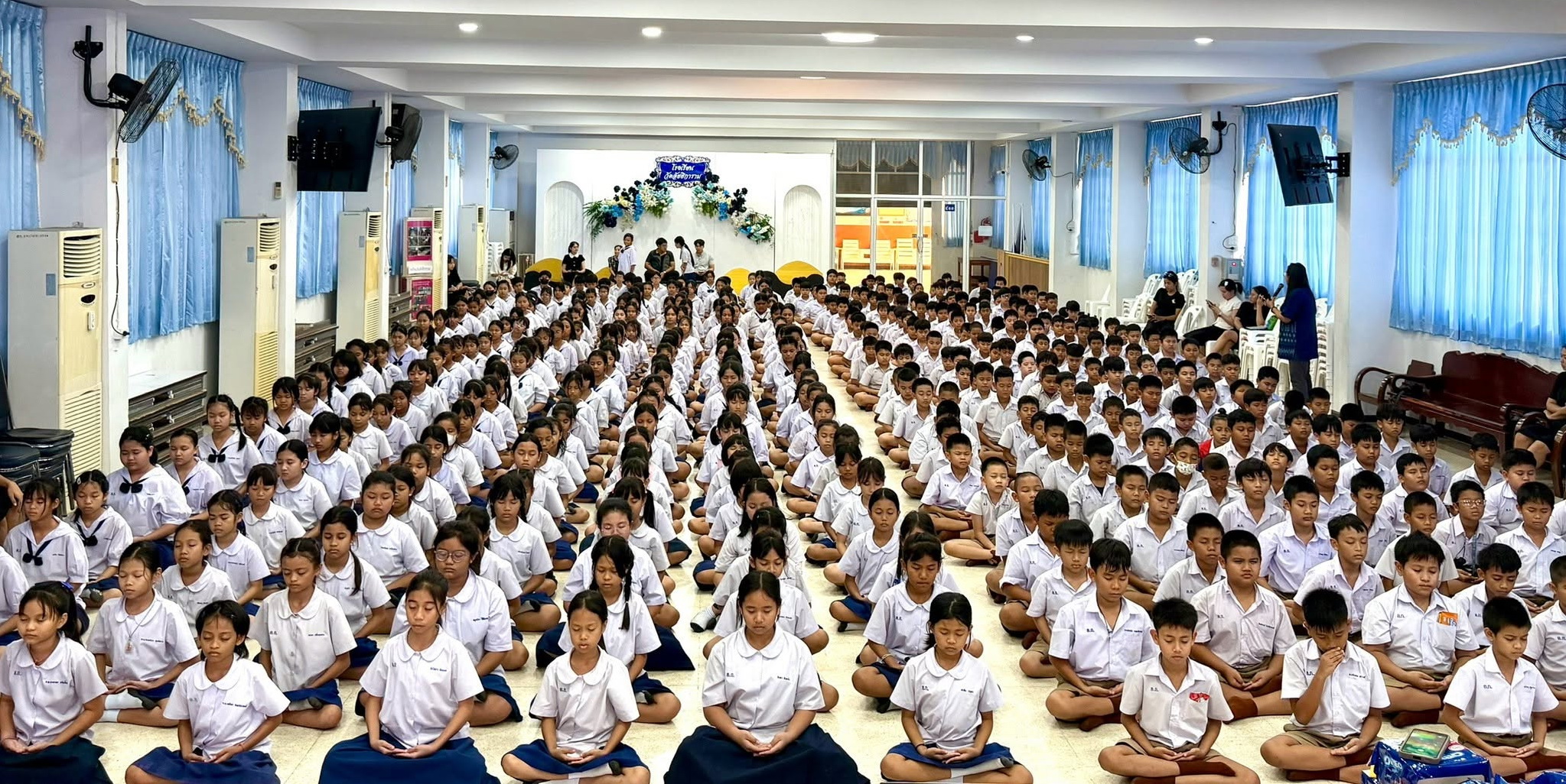 กล้าคิด กล้าสร้าง พร้อมก้าวสู่โลกอนาคต